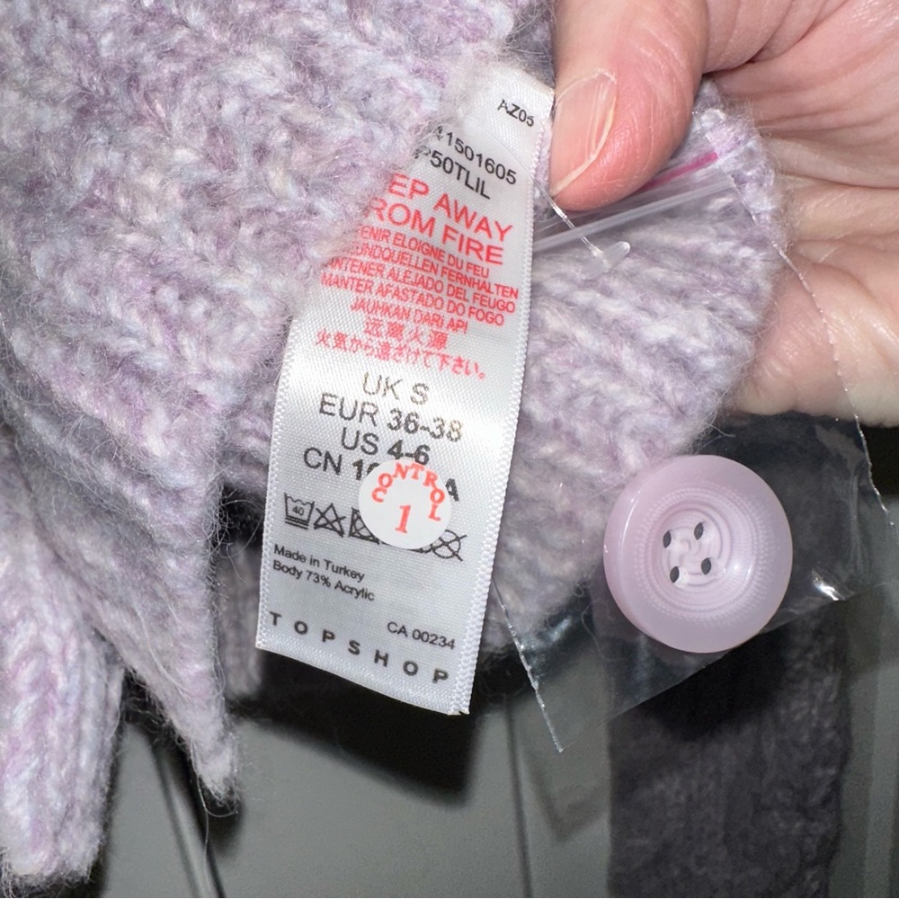 NWT Topshop Lilac Cable-Knit Button Cardigan Sweater cropped US size 4-6 - Picture 7 of 7